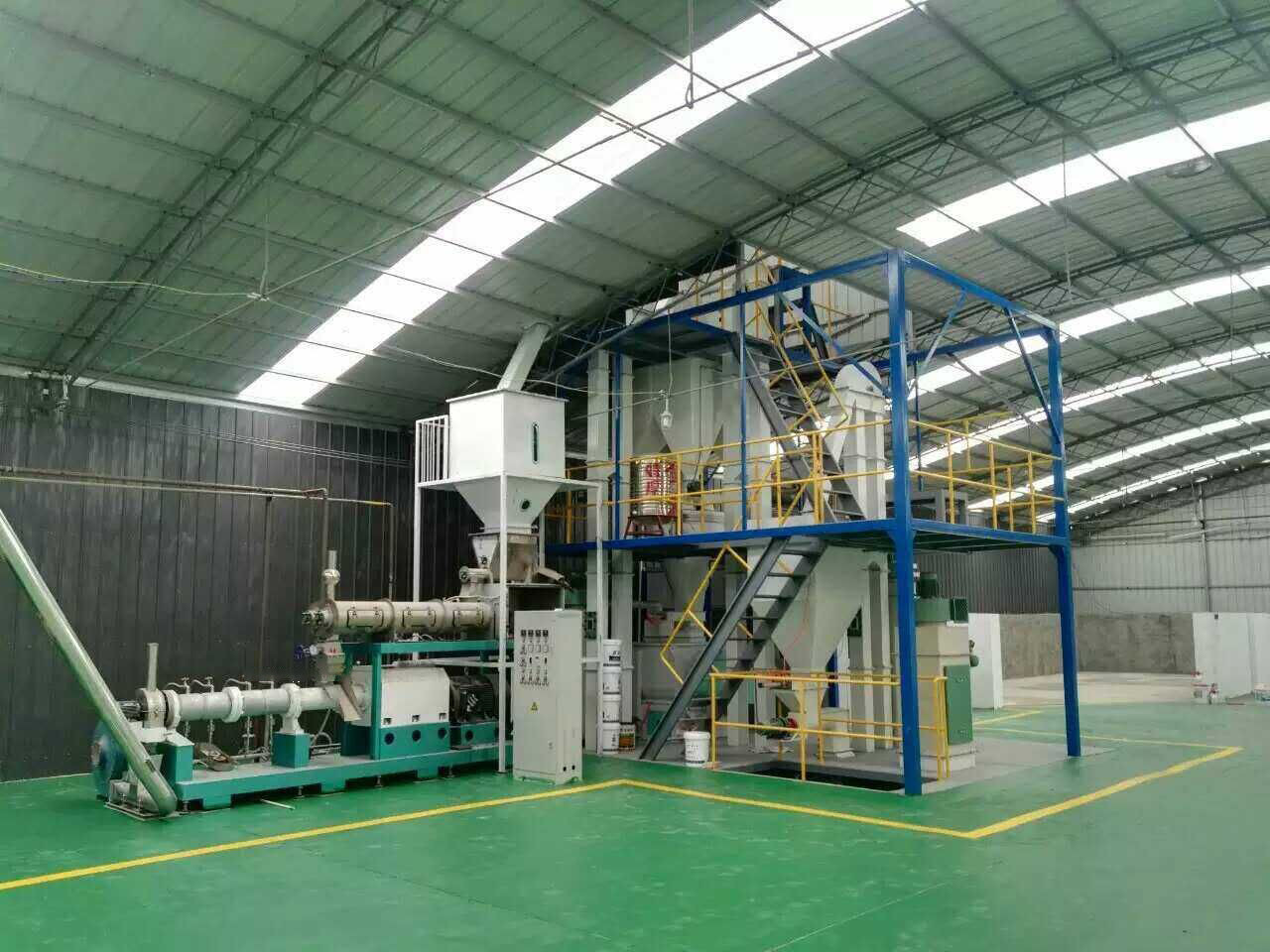 0.5-1.5t/H Cattle Feed Manufacturing Plant ODM Livestock Feed Equipment