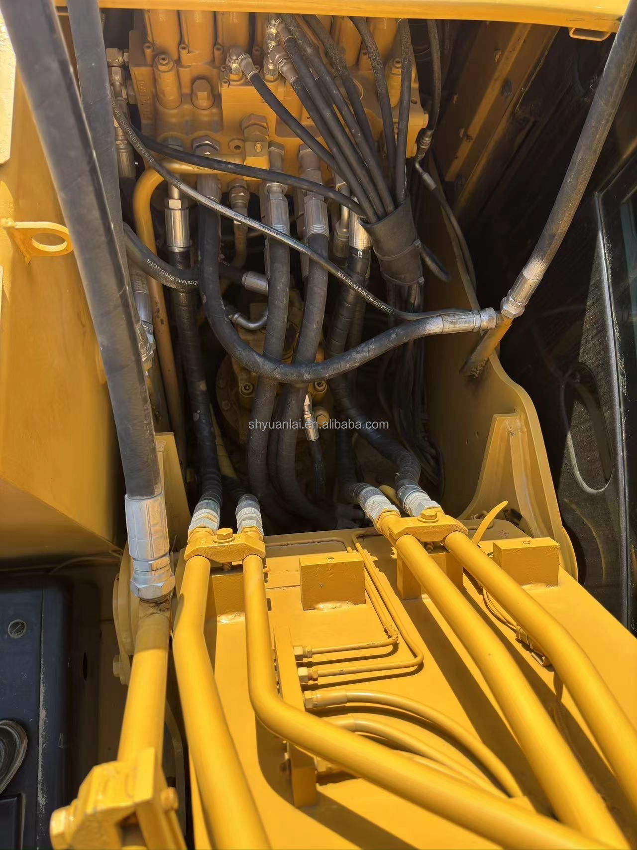Affordable Second Hand CAT313 Excavator with Strong Power and Soft Steel Design