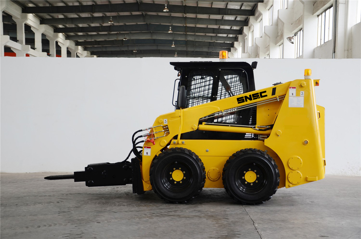 Micro Compact Mini Diesel Skidsteer Loader for Moving Type and 3500 kg Machine Weight