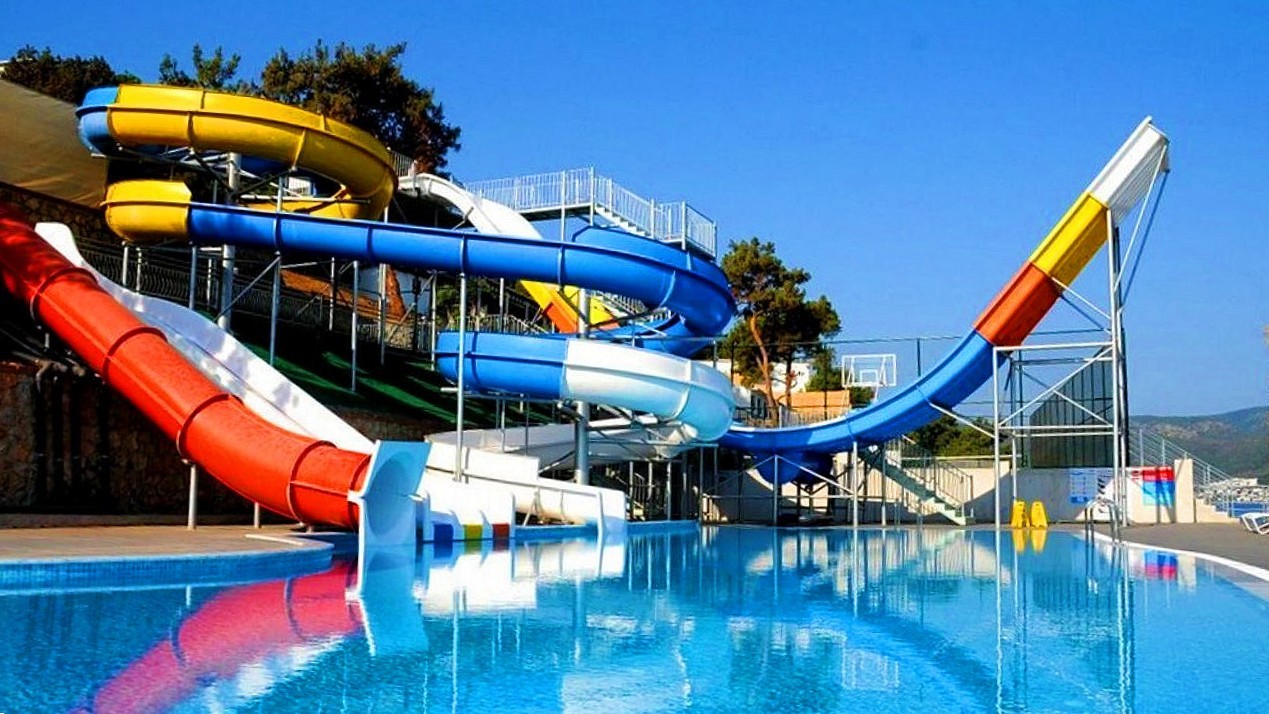 Commercial Children Water Fun Amusement Park with Fiberglass Water Slide Set