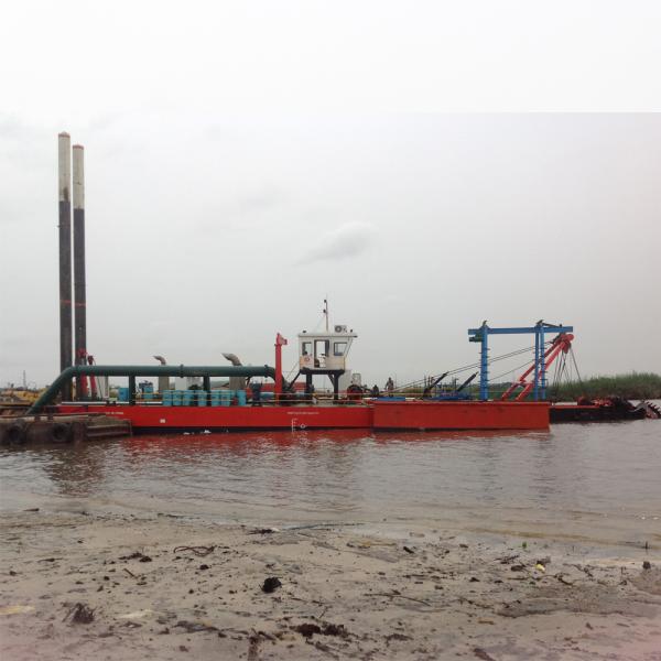 3000 Meters Discharge Distance River Dredger With Hydraulic Control And Electric System