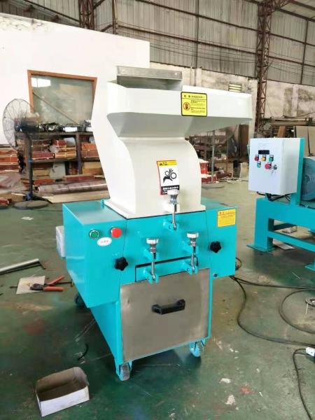SKD-11 High Speed Granulator 3.75KW Plastic Shredder Granulator For Defect