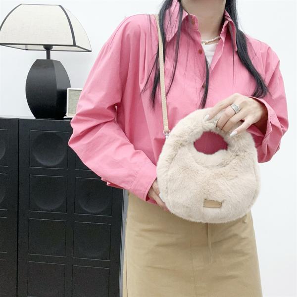 Winter Brown Mini Fox Fur Handbags Long Chain Fluffy Fur Bags for Sophisticated Women