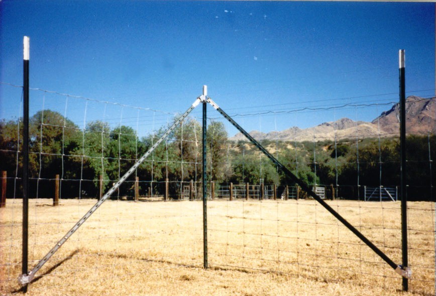 American Farm 6 Ft Studded T Fence Post Barbed Wire Galvanized Iron Green Metal