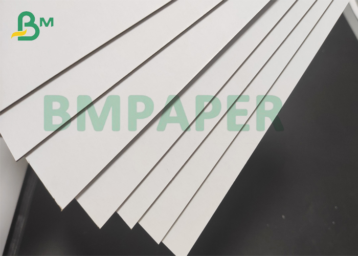 White laminated paperboard
