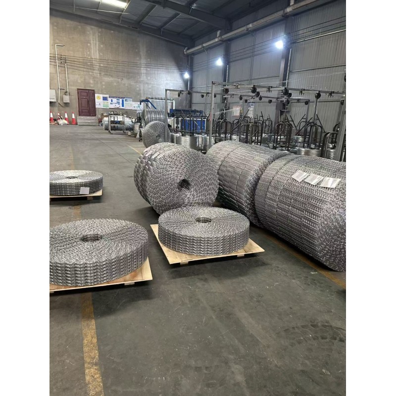 Wire Diameter 2.6mm Offshore Pipeline Counterweight Spot Welded Wire Mesh For Oil And Gas
