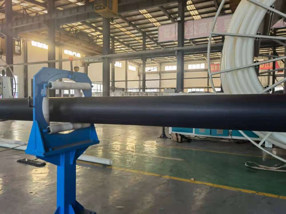 Self made DN 150 large diameter bonded solid wall rubber composite pipe for oilfield gas