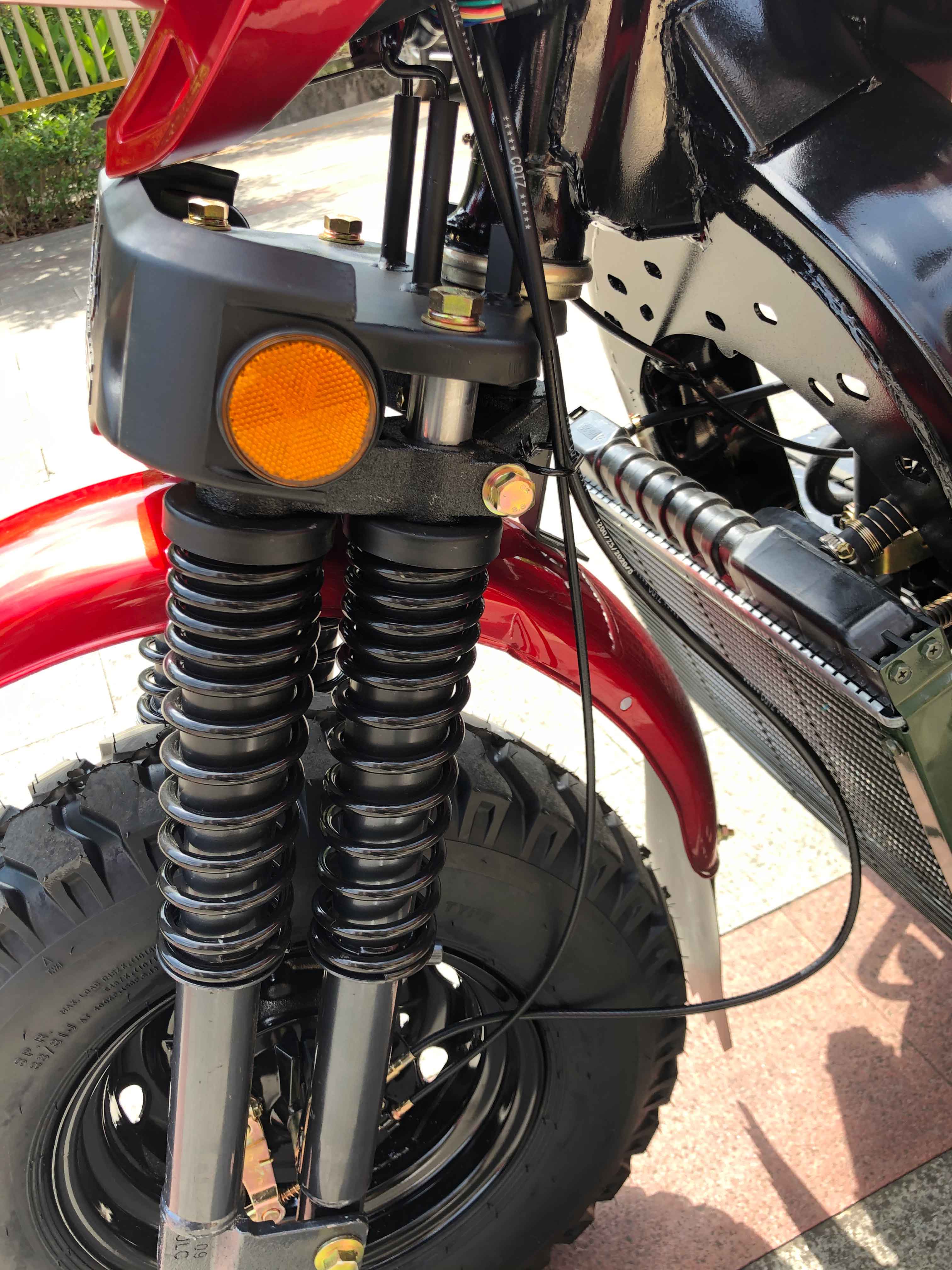 Double Wheel Five Wheel Motorcycle Double Cargo Tricycle with Spring Type and A Type