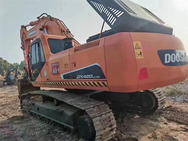 Used Doosan DX 420 Excavator 2019 Year Model Good Condition Low Hour Made in Korea