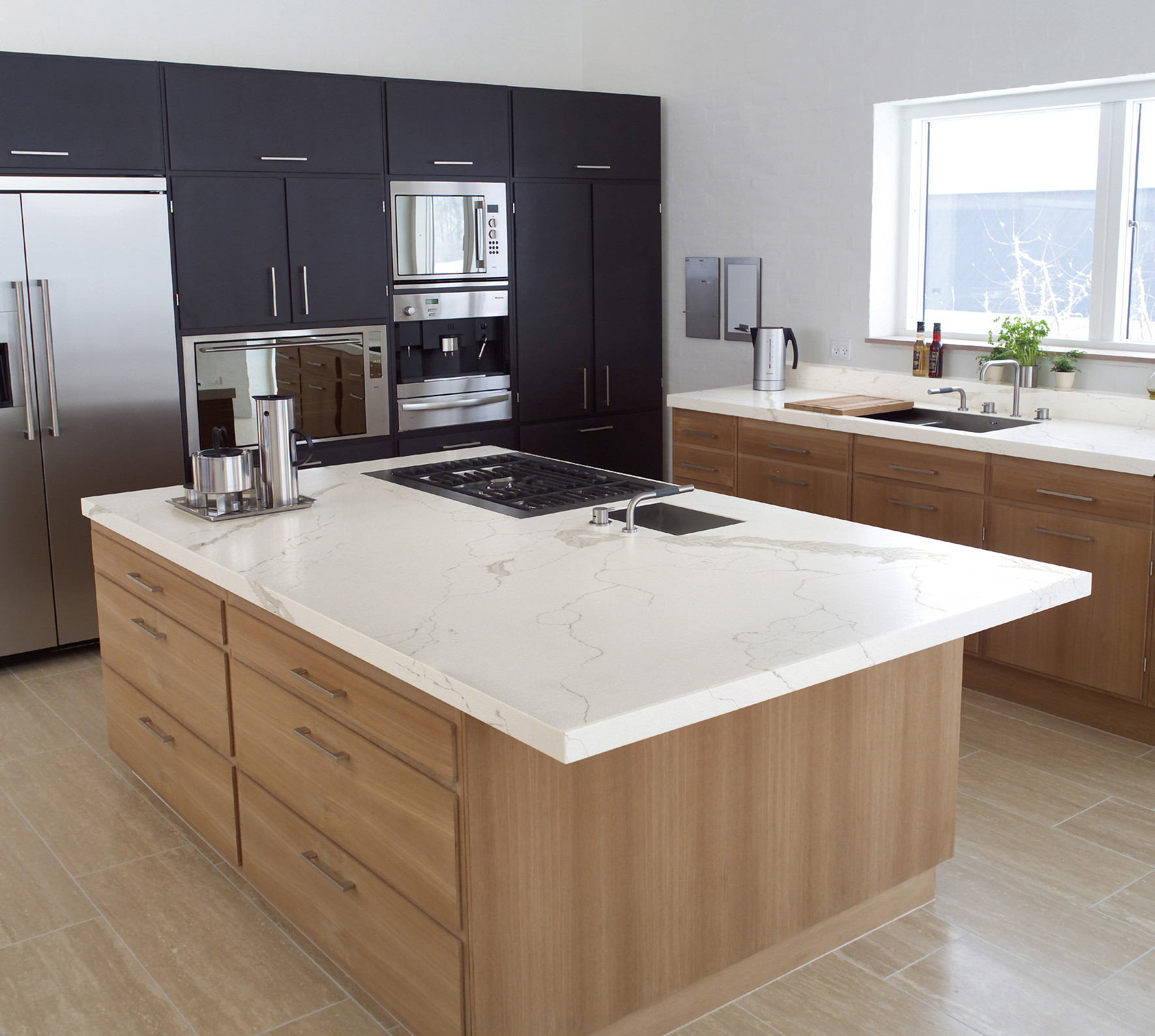 Engineering Artificial Quartz Stone For Kitchen Countertop 3200X1600mm SGS