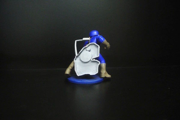 7cm Height Little Collectible Toys Captain America Figure Blue Color With Shield