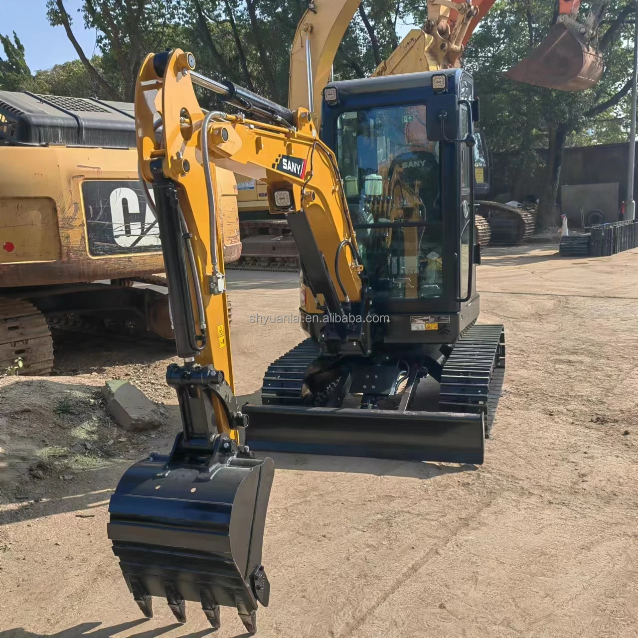 SANY2.5tan Second Hand Komatsu SY26u Excavator with 15.2KW Hydraulic Pump original
