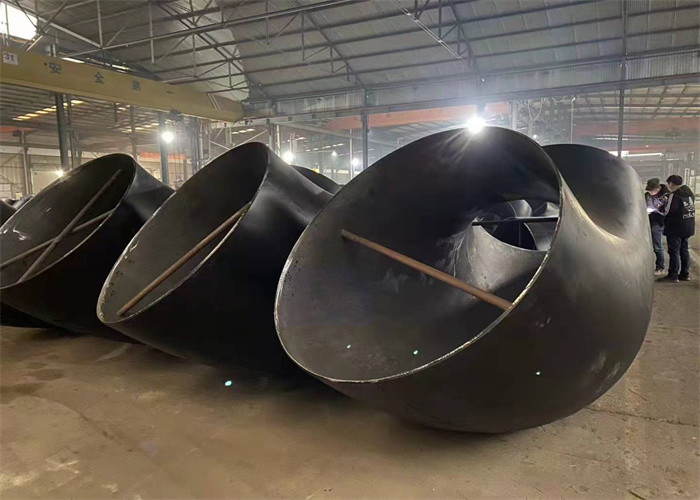 Large Diameter Welded Pipe Fittings 90 Degree Short Radius Elbow SR ASTM A420 WPL6