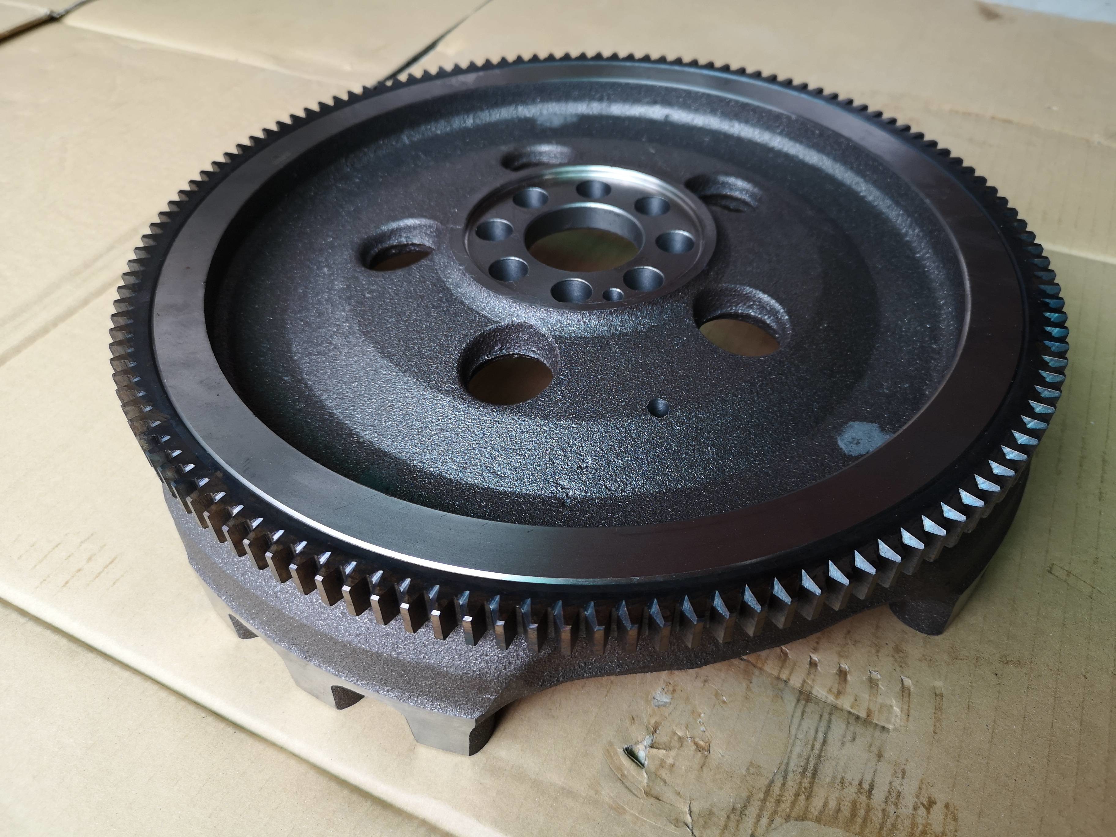 6HH1 Engine Flywheel 8943901310 FSR FTR 1994 Truck 350mm Clutch Disc 129 Teeth Ring Gear