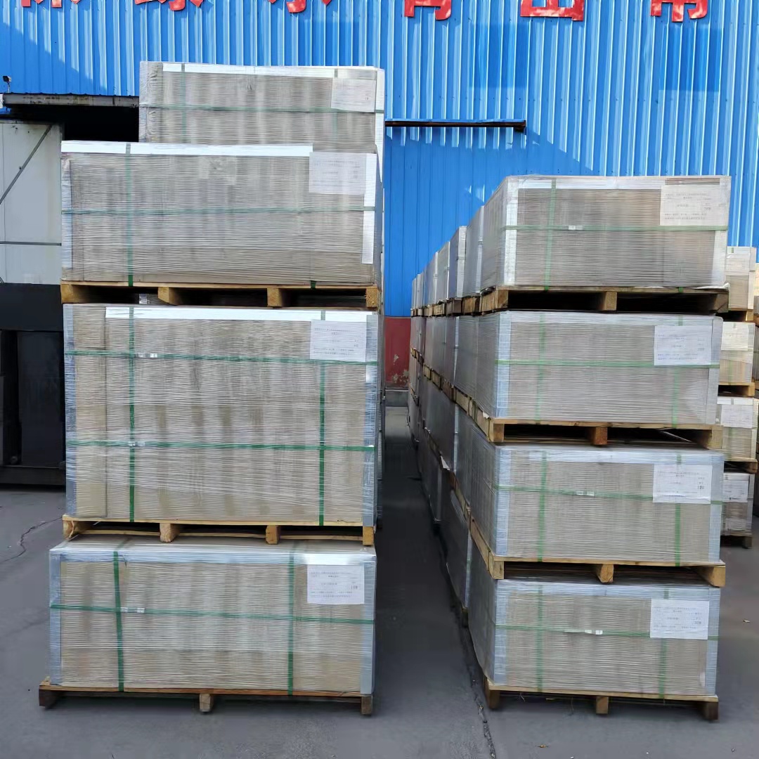 International Standard Carbon Brick for Ferroalloy Furnaces and Blast Furnace Bottoms