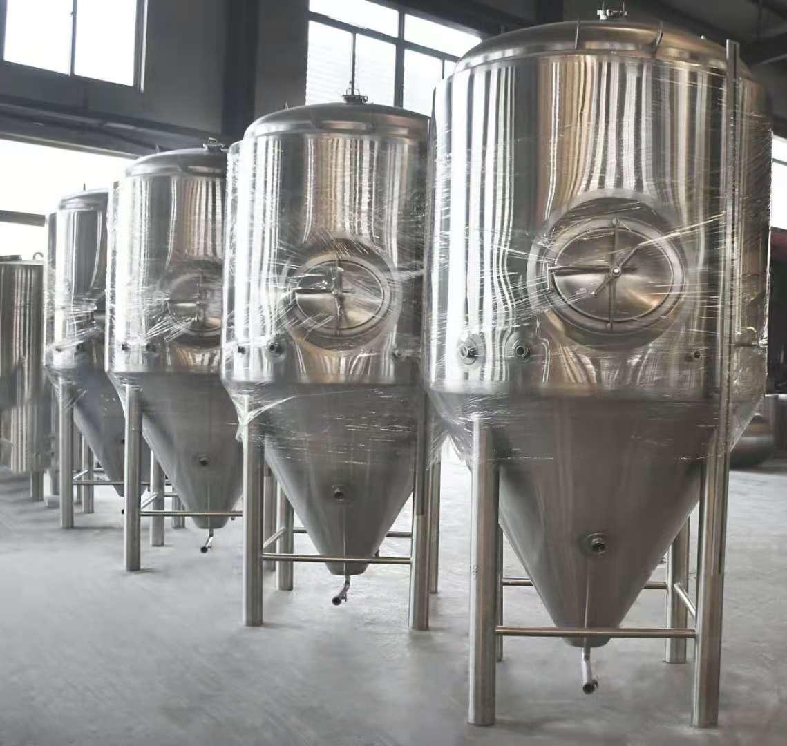 PU Insulation 3.3m SUS 304 2500L Beer Fermenter Tanks