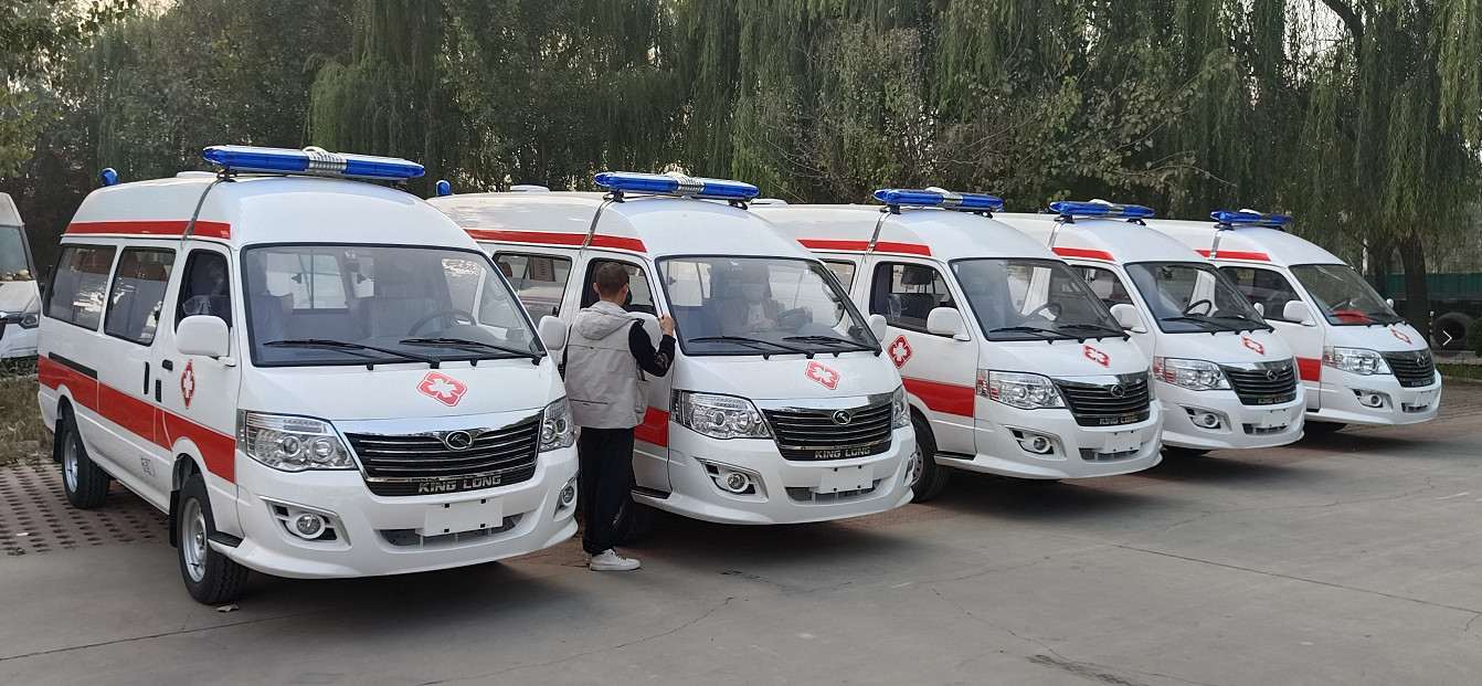 Jinlong Medical Emergency Ambulance Gasoline 7 Seats 4×2