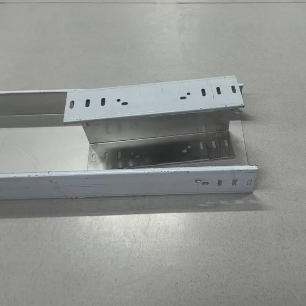 Silver Stainless Steel Cable Tray Industrial Wall Mounted Or Suspended 50mm