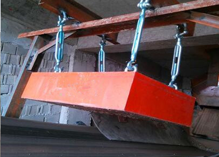 Capacity of 0.1-35kg/t/h High Rigidity Permanent Magnetic Iron Separator for Conveyor Belt