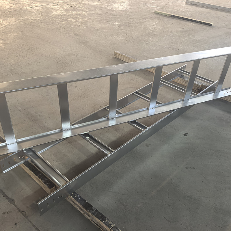 Galvanized Steel Ventilated Trough Cable Tray Corrosion Resistant Ladder Rack Cable Tray