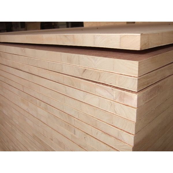 Moisture Resistant Laminated Block Board With Embossed Surface Treatment