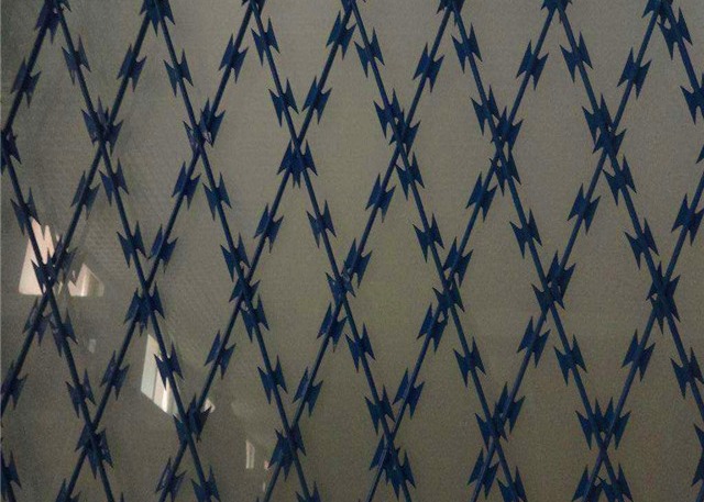 304 Stainless Steel Barbed Razor Wire Fencing BTO 25 65mm Length