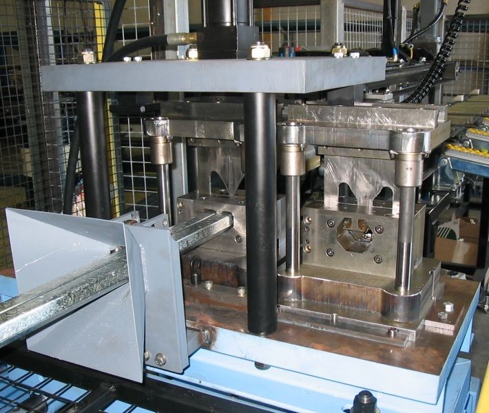 Main motor 7.5KW fence post roller forming machine