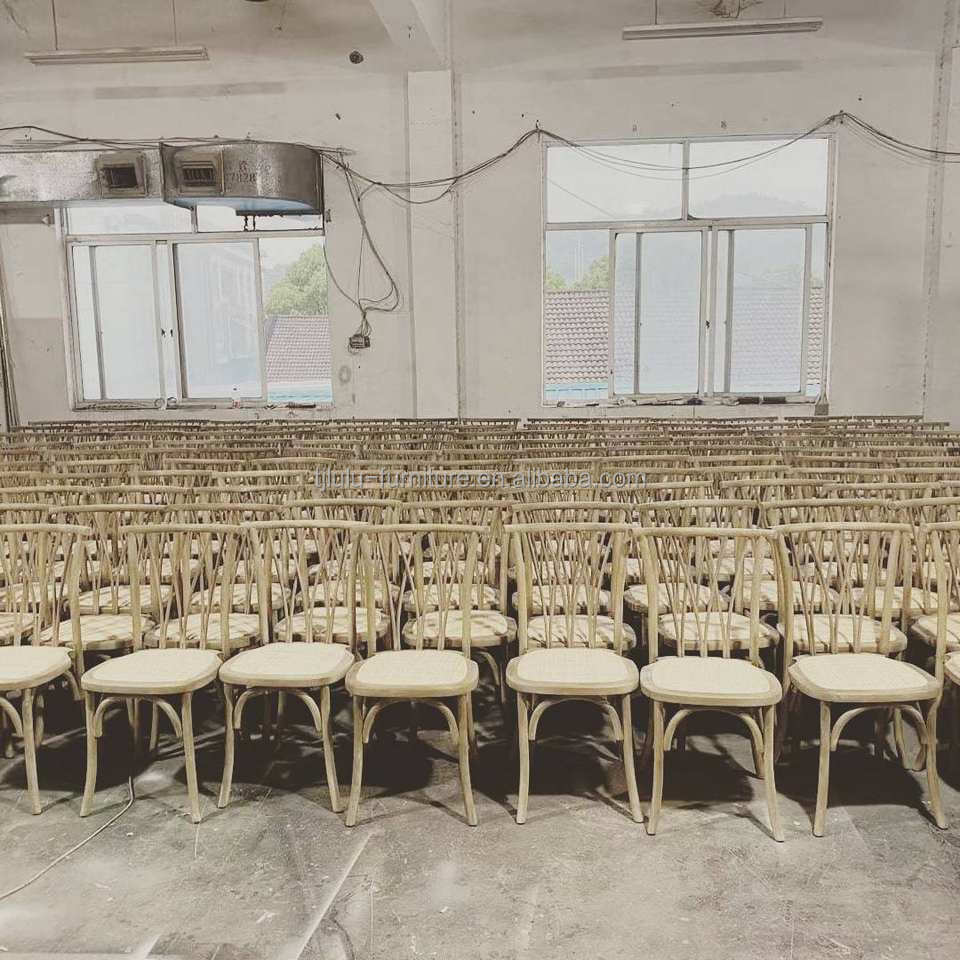 Manufacture Supply Stackable Wood Chairs for Events Modern Design Hotel Restaurant Banquet and Home