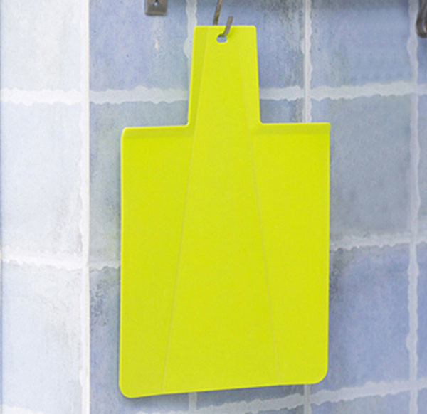 Non Skid Plastic Chopping Board , Folding Cutting Board For Fruits 33 * 22