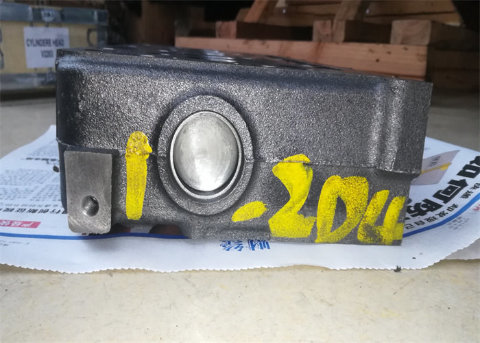 1g720-30430 Diesel Engine Cylinder Head D1503 With 3 Cylinders Engineering machinery