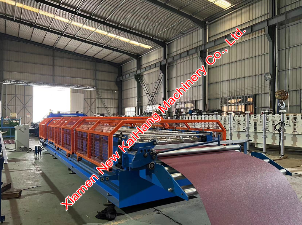 Precision Metal Roof Tile Roll Forming Machine With Servo Motor Drive Metal Roofing