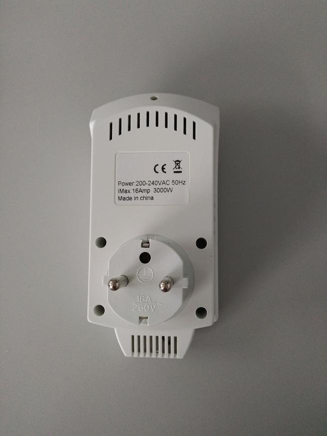 16A Thermostat Socket For Room Electric Floor Heating System LCD Display Digital Room Plug In Thermostat
