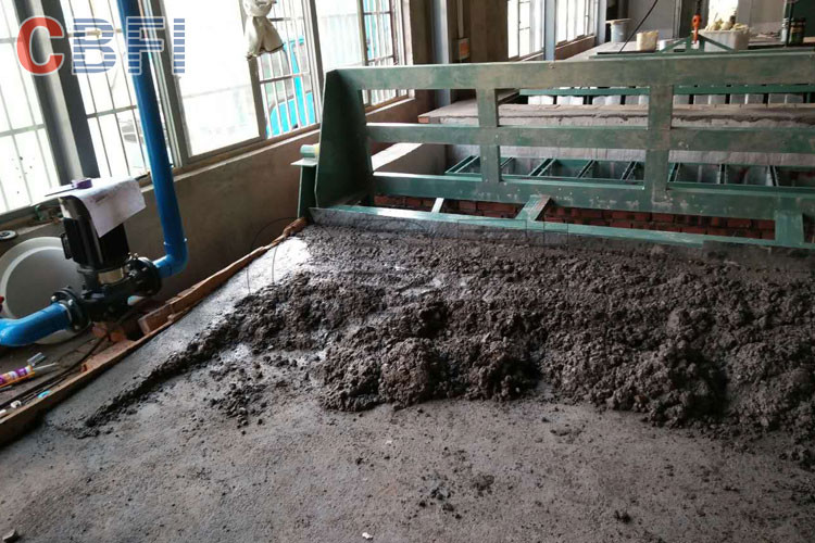 Capacity 1000 Kg - 100000 Kg Ice Block Machine With Insulation PU / Crane System