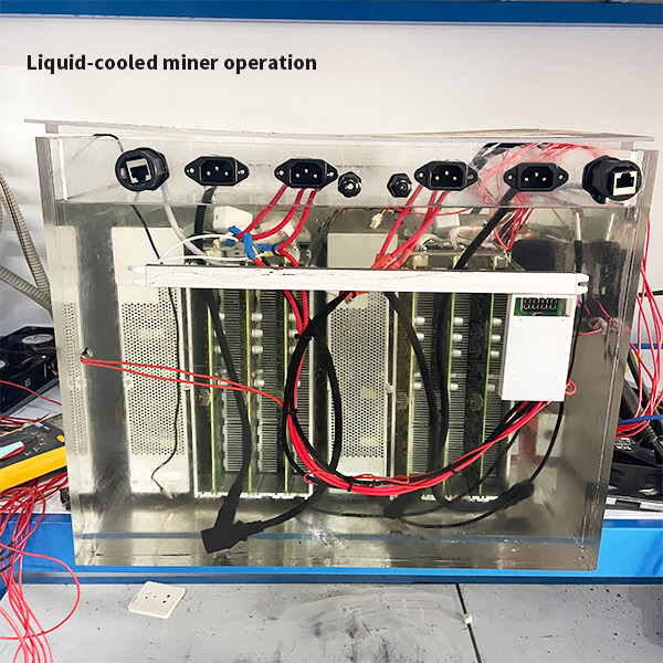 S19Pro 110T Bitcoin Miner BTC/BCH/BSV Convertible Liquid Cooling 29.5J/T RJ45 SHA256 Oil Cooling