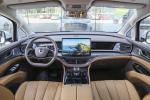 All Wheel Drive Plug In Electric Hybrid Cars 180KM Passenger Large 7 Seater MPV