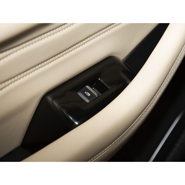 Geely Manjaro Gasoline Automobile Compact Car SUV 2.0TD 8AT Luxury Powertrain CCD Variable Damping Suspension