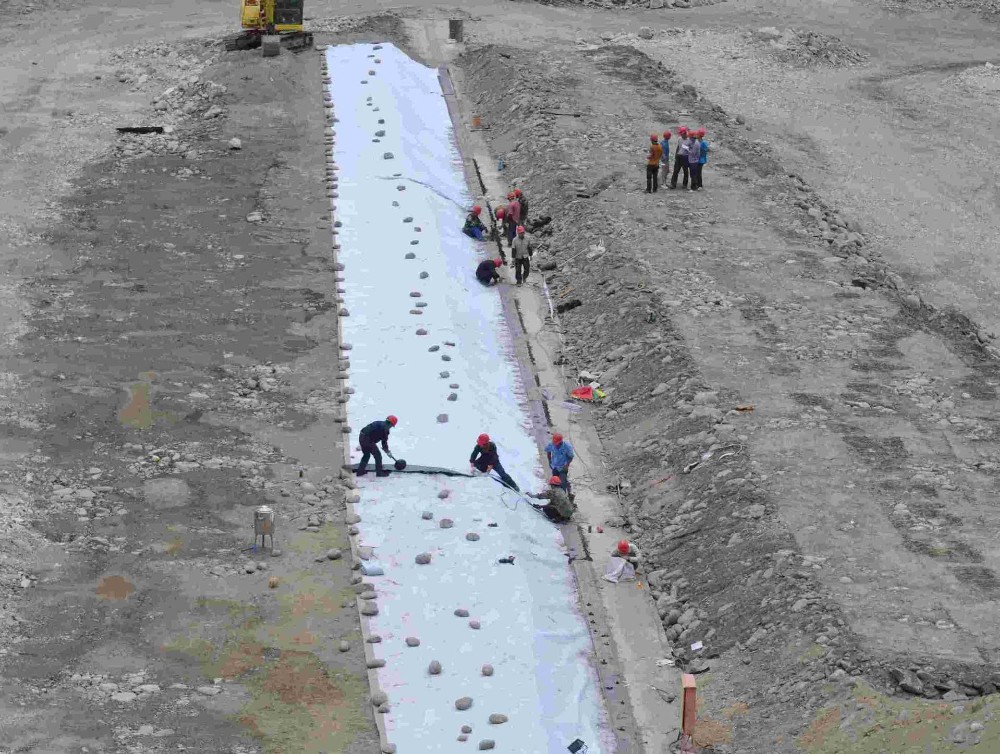 100-800g/sqm PET/PP Nonwoven Geotextile for Road Construction Efficiency