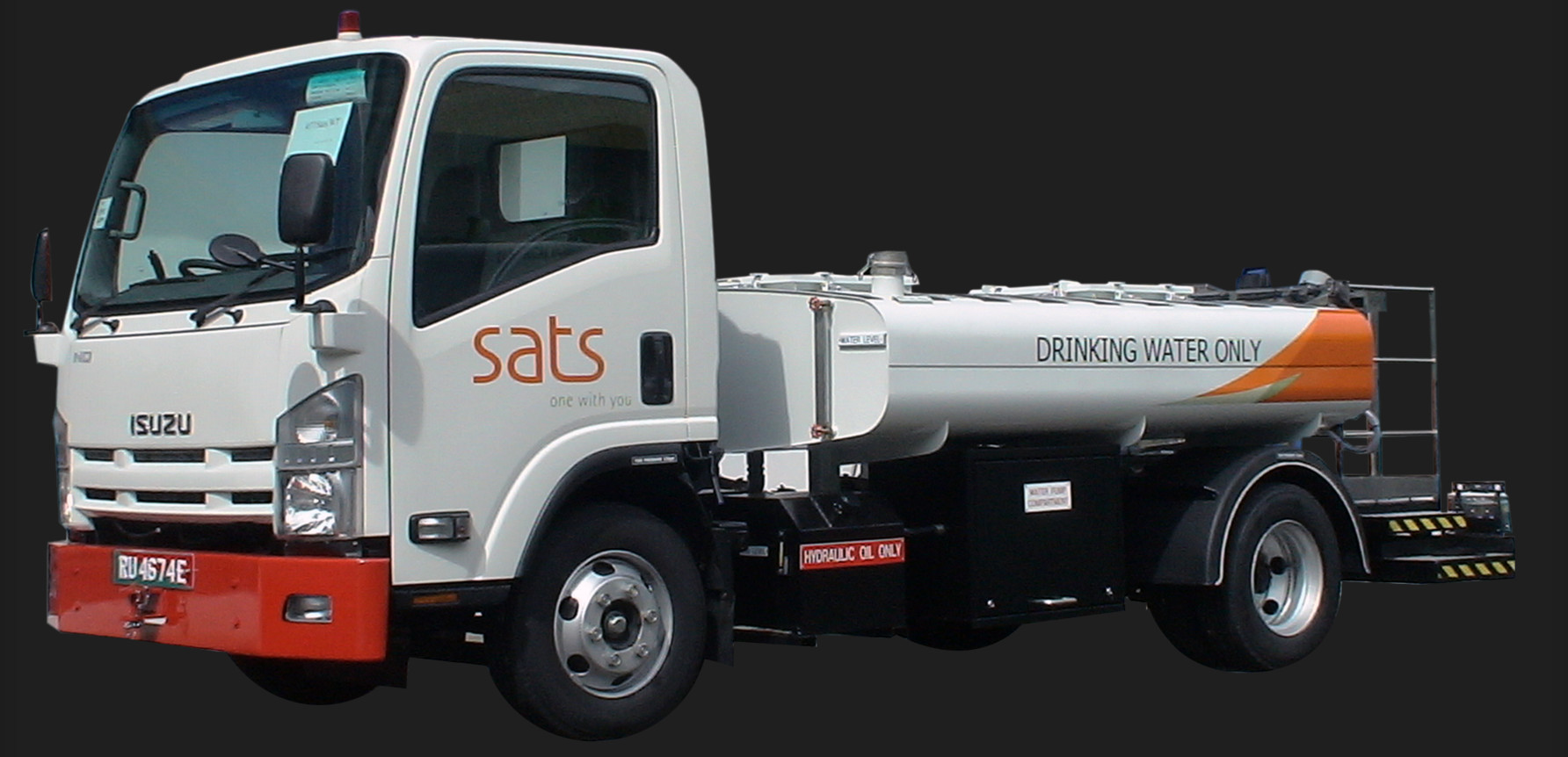Wholesale Environmental Materials 4000L Water Service Truck Isuzu Chassis from china suppliers