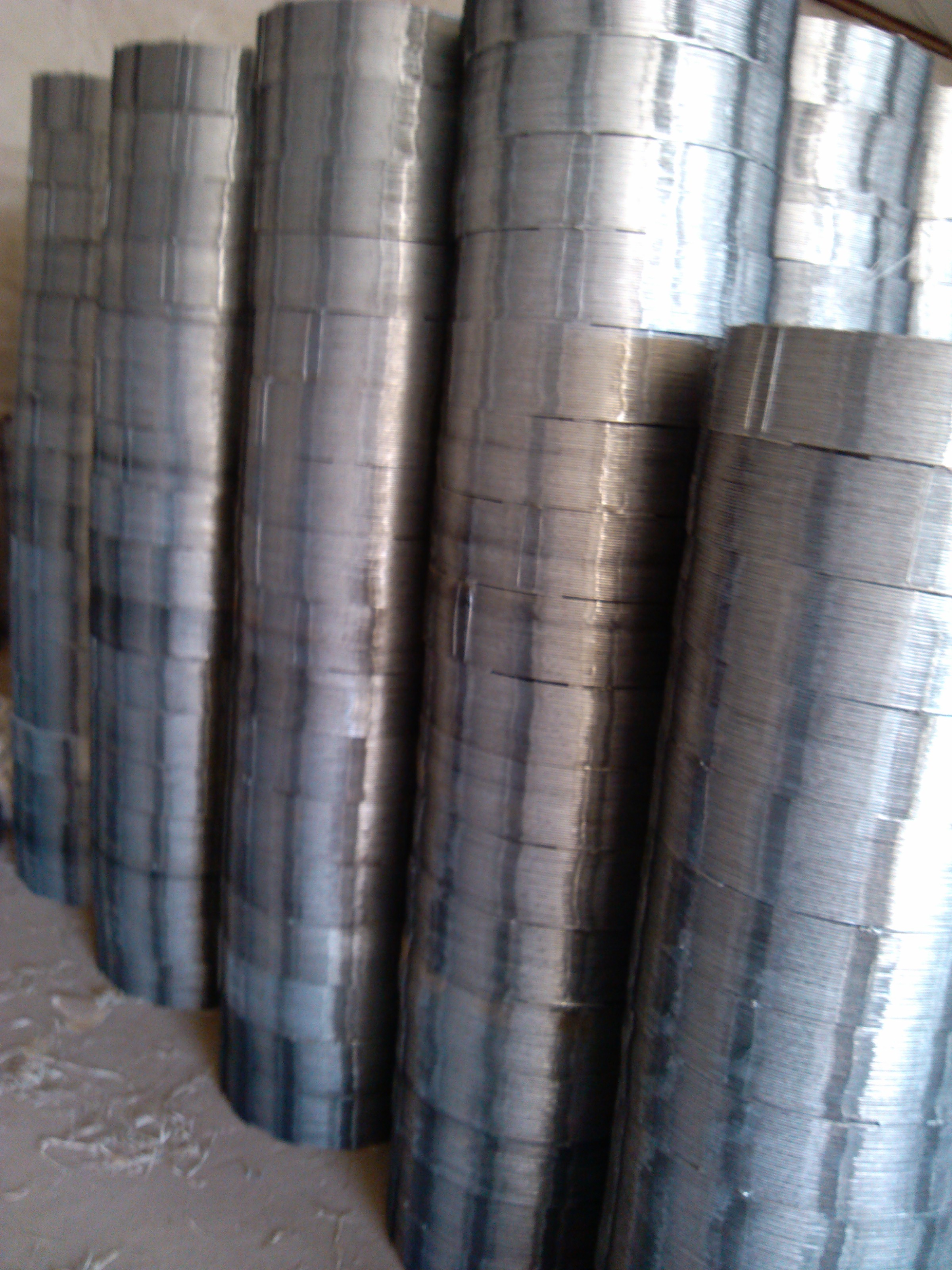 Electro Galvanized Razor Barbed Wire BTO 22 700MM Coil