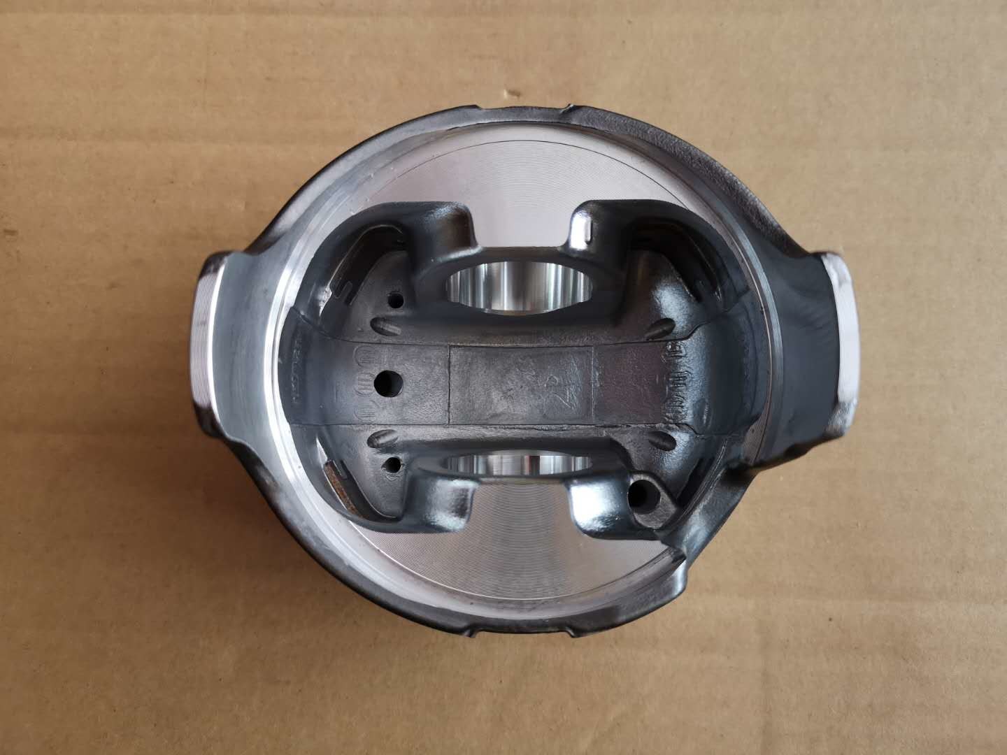 4HG1T Piston 8982097450 Isuzu Engine Parts For NPR NQR Light Truck 4HG1 Turbocharger 4HG1T