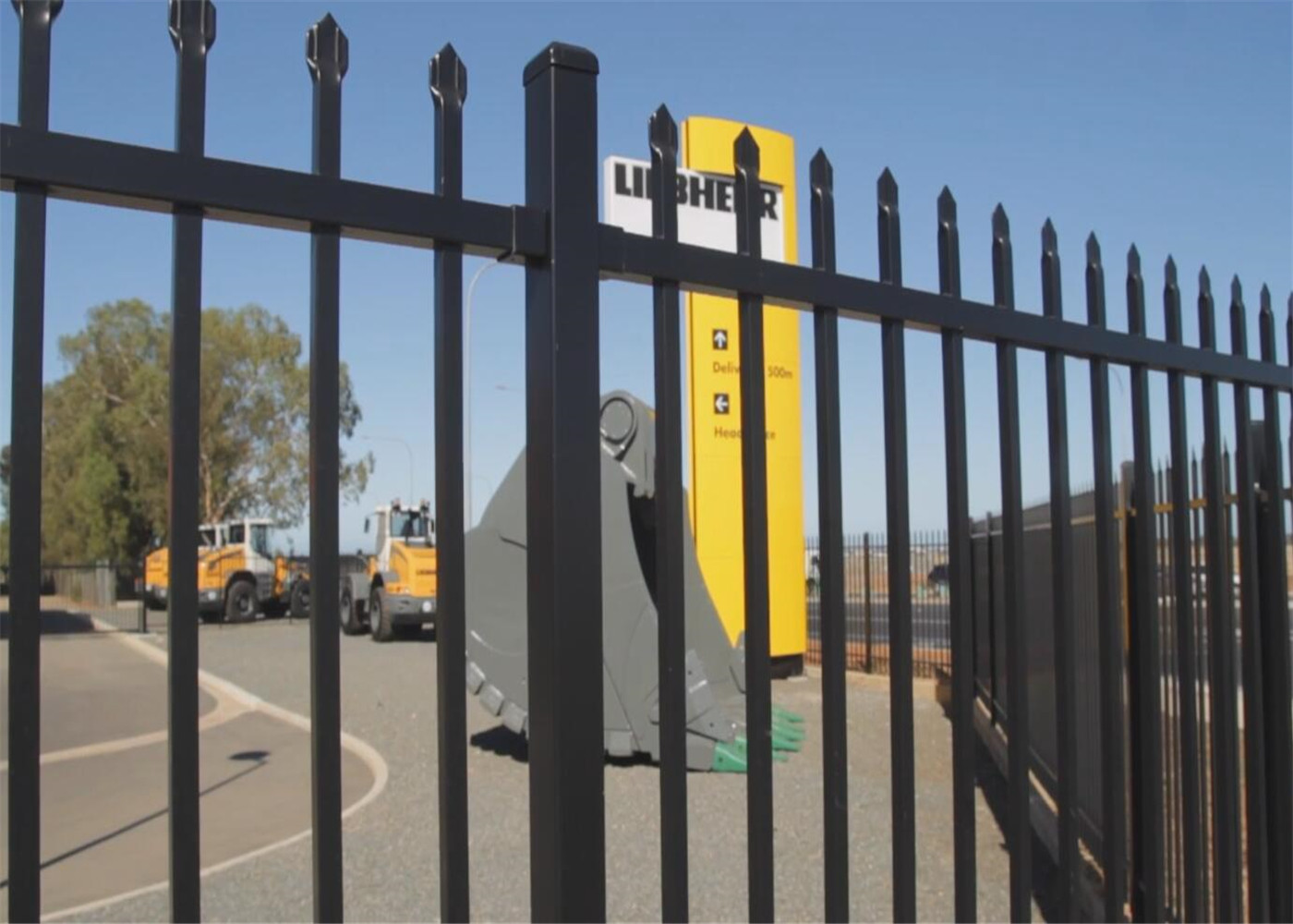 Perth Standard Garrison Fence Panels Supplier owned plant In China 1.8mx2.4m and 2.1mx2.4m garrison fencing
