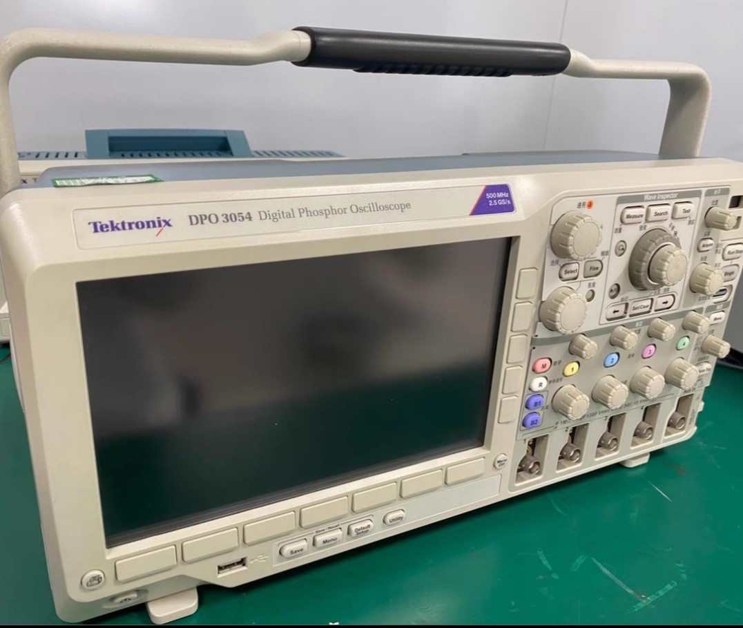 Pre Owned Tektronix DPO3054 Oscilloscope Digital Phosphor 500 MHZ 2.5 GS/S 5M RECORD LENGTH 4-CH