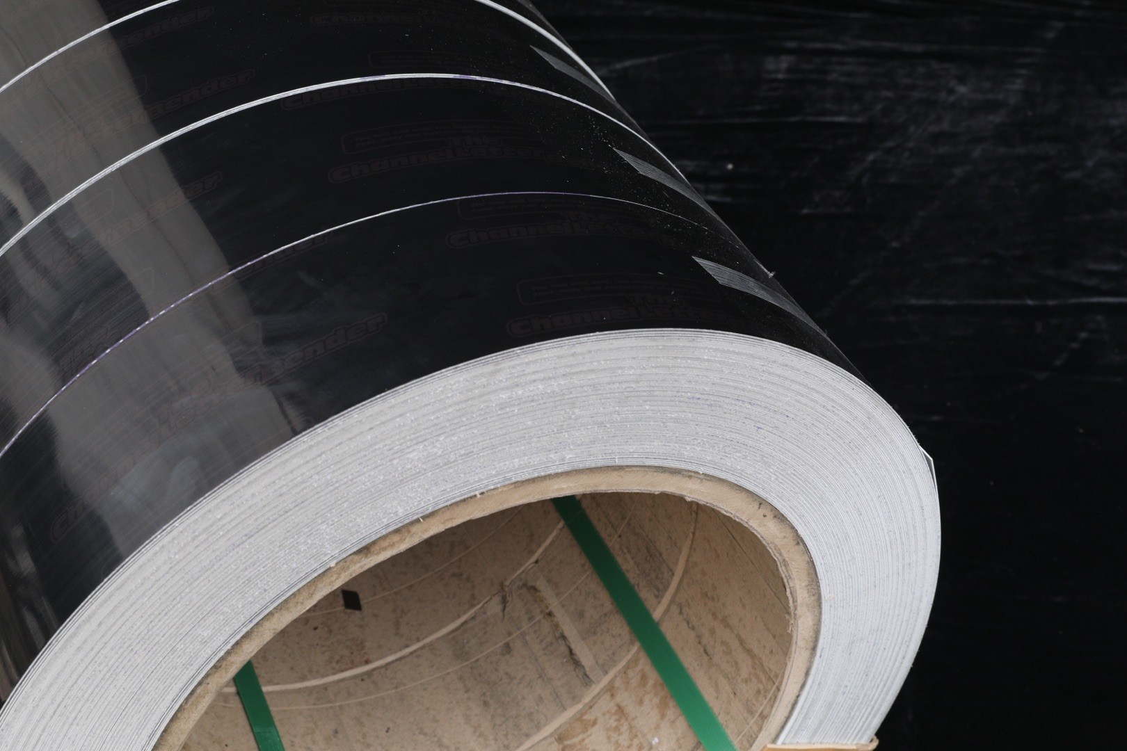 High Glossy Black Color Coated Aluminum Sheet For Signs And Decorations