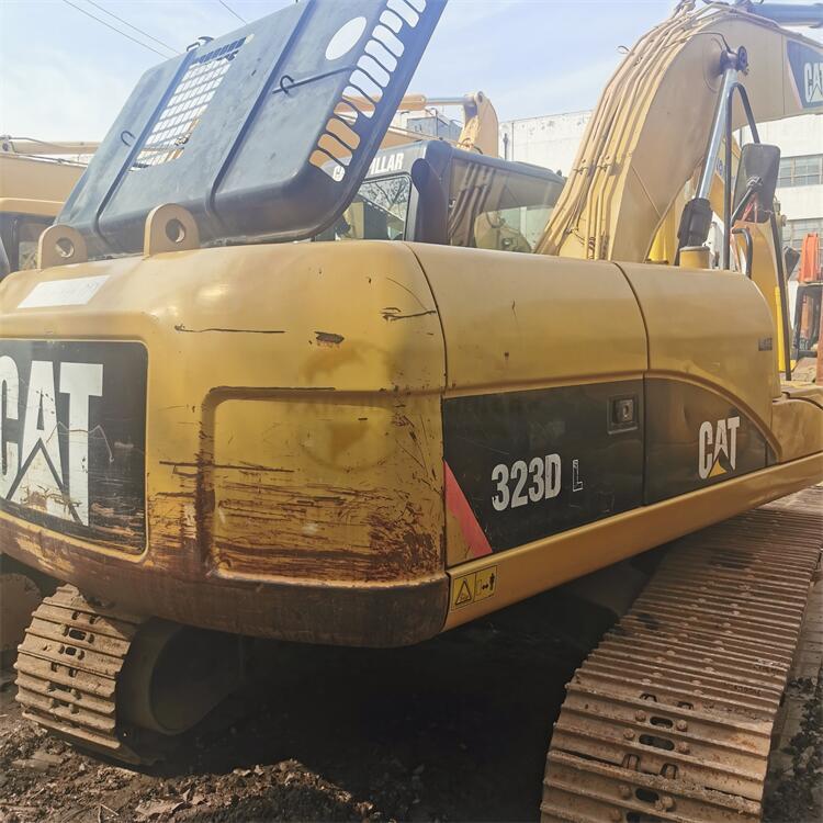 110 KW Japan Made Cat 323DL Excavator with 1.2 m3 Bucket Capacity and Original Color