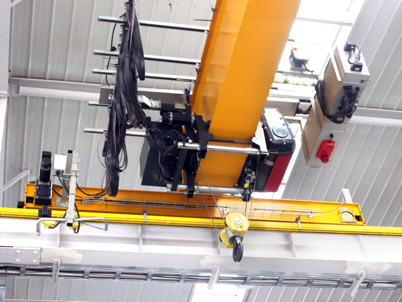 OEM 1 Ton To 12.5 Ton Single Girder Overhead Cranes High Transmission Efficiency