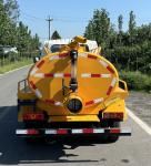 800 Kg/Cubic Meter Sewage Vacuum Pump Truck For Feces Collection Medium Density