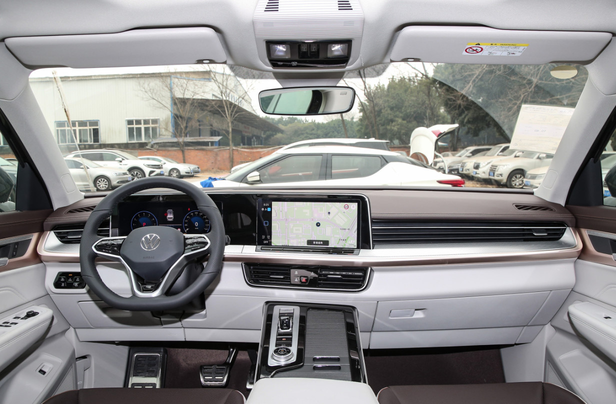 Volkswagen Tavendor 2023 330TSI Medium Large SUV 5 Door 5 Seats
