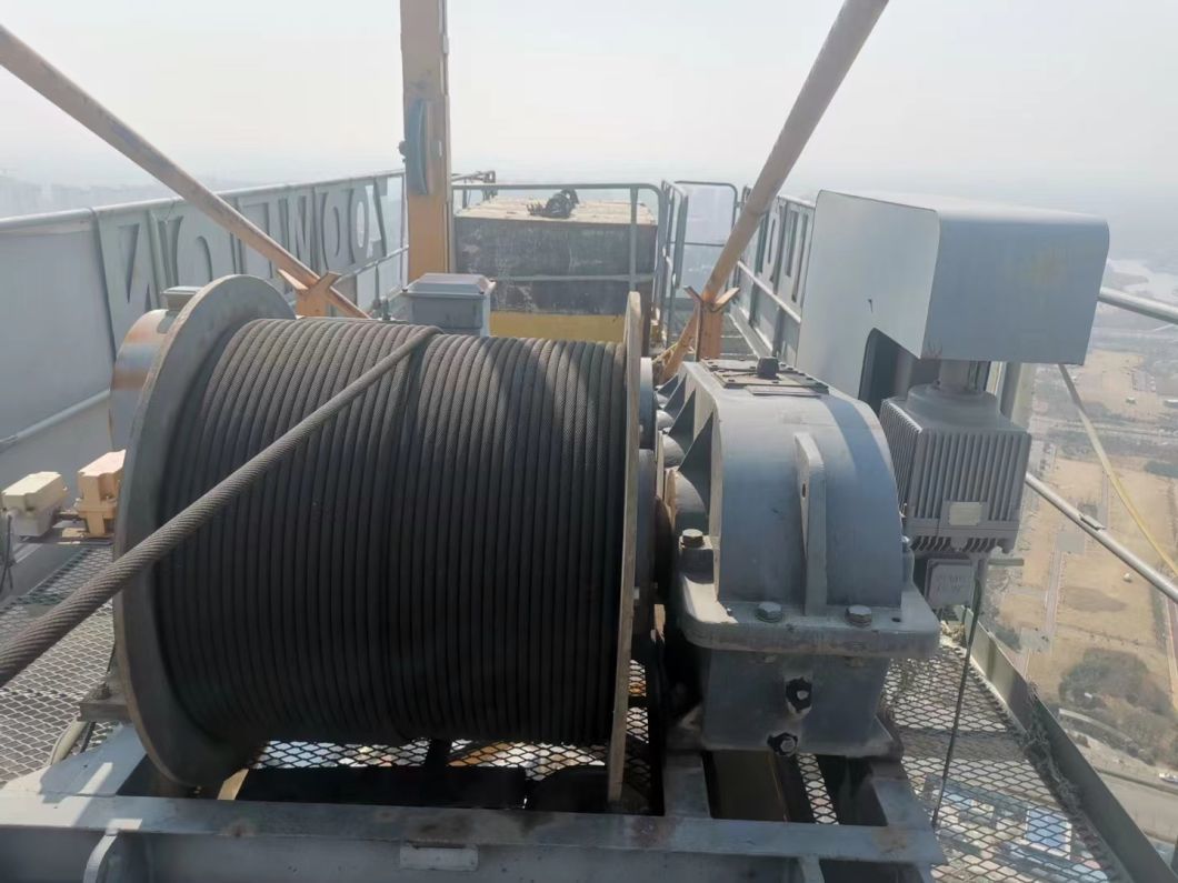 19 Zoomlion Tower Crane 7020-12 Boom End Lifting up to 12 Tons
