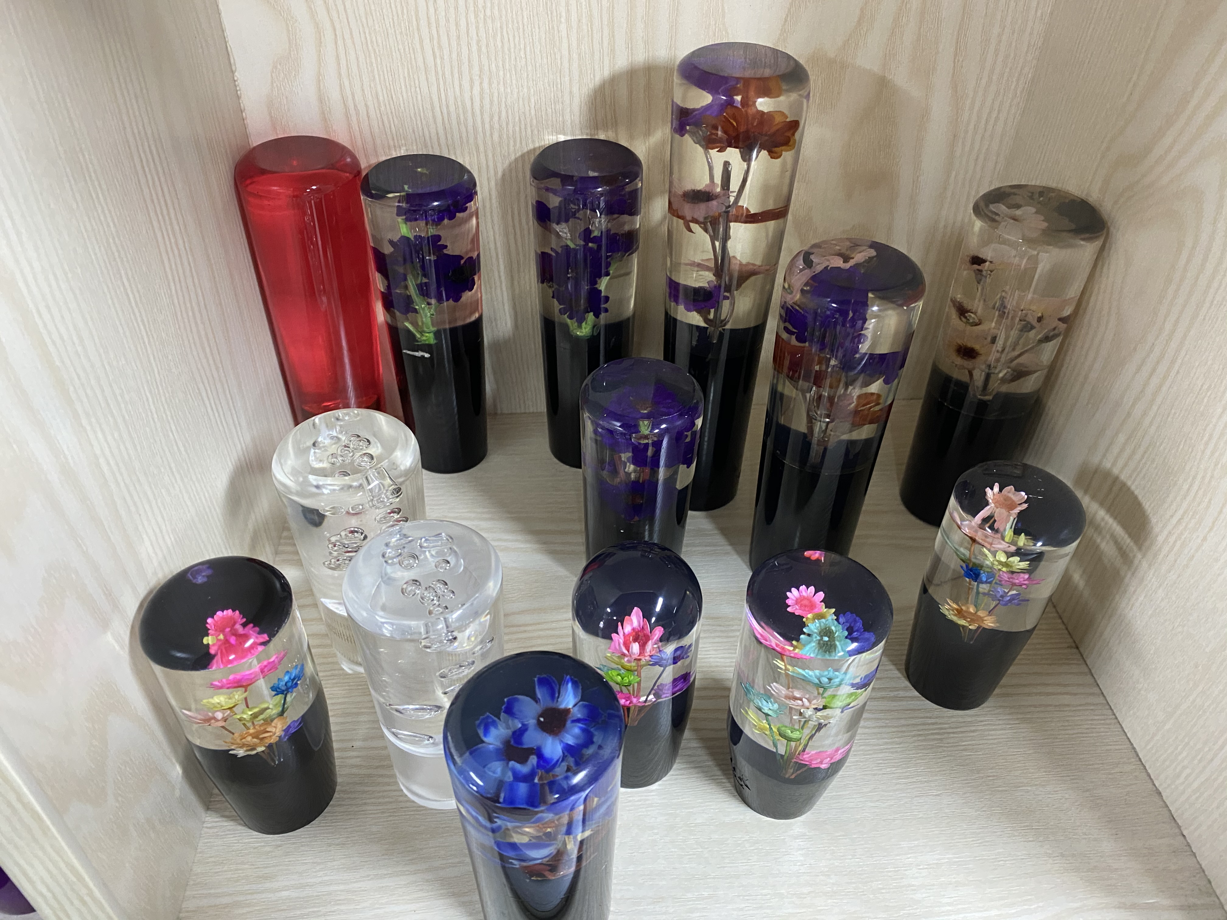 Skyringe Red Resin Gear Shift Knob For Decorating / Gift