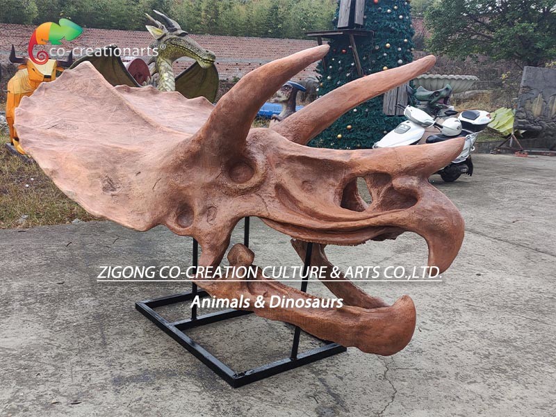 Jurassic World Replica Triceratops Skeleton Sunproof For Museum